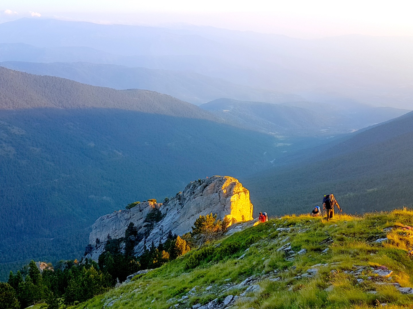 oreivasia-olympοs-kopsi-naoum-trek-gl111 Ταξίδια Βουνά Ορειβασία Olympus Hardway Ορειβασία στην Κόψη Ναούμ Basecamp Travel